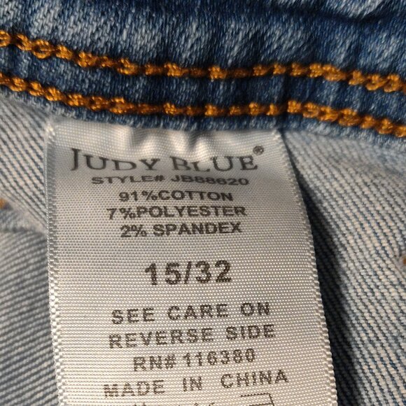 Judy Blue High Rise Boot Cut Pleat Accents Light Wash Jeans SIZE 15/32 - Picture 7 of 9
